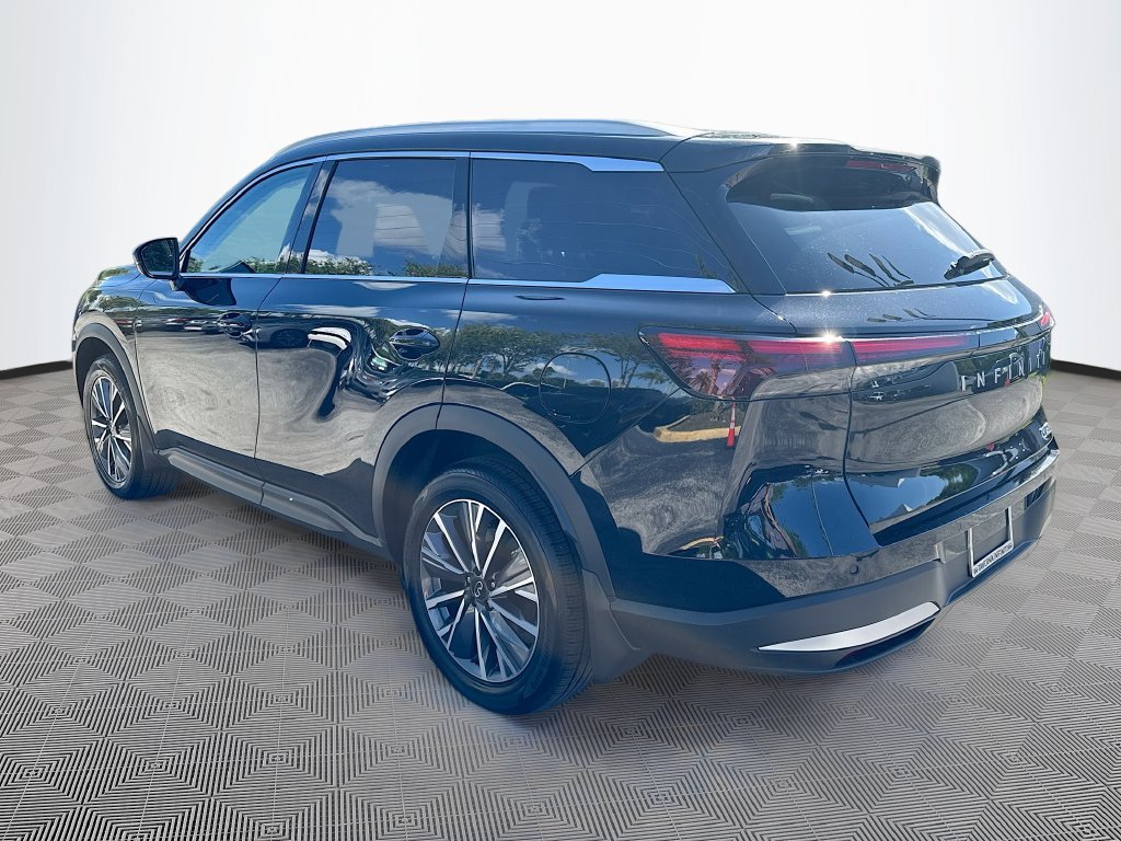 Used 2027 INFINITI QX60 Luxe w/ Cargo Package FWD image 8