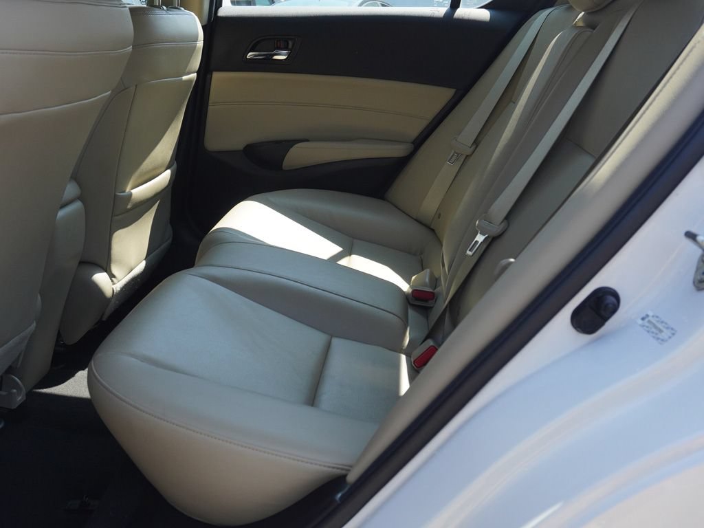Used 2016 Acura ILX FWD image 29