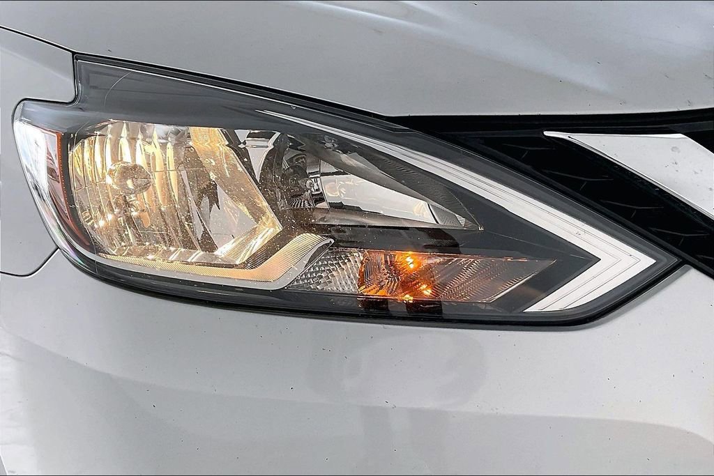 Used 2019 Nissan Sentra S image 38