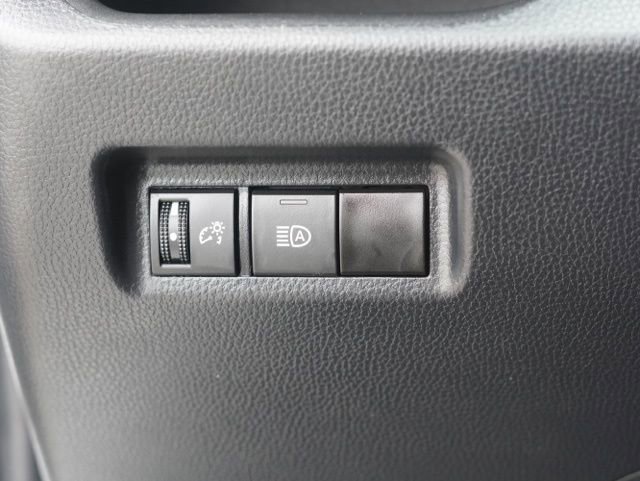 Used 2023 Toyota RAV4 LE FWD image 19