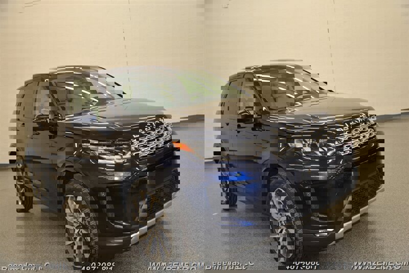 Used 2021 Land Rover Discovery Sport SE R-Dynamic image 6