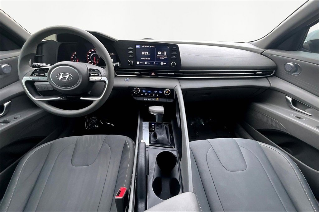 Used 2023 Hyundai Elantra SEL image 16