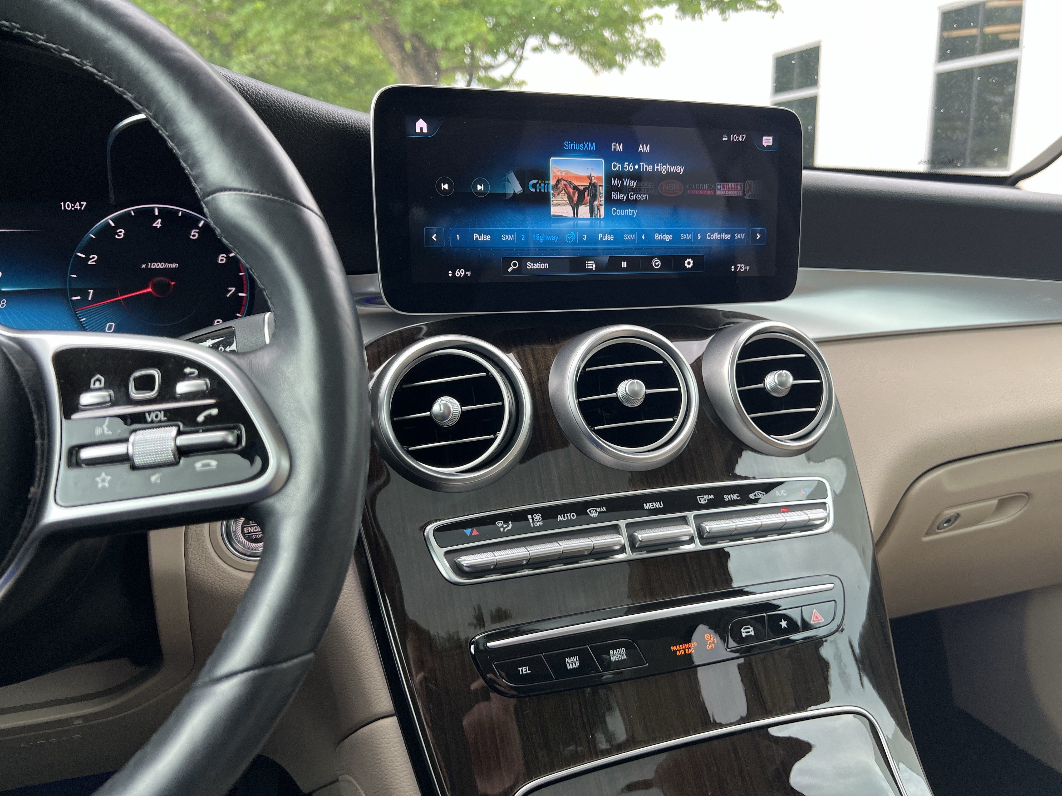 Used 2020 Mercedes-Benz GLC 300 4MATIC image 31