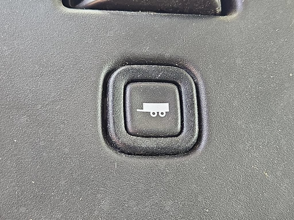 Used 2017 GMC Savana 2500 RWD image 26
