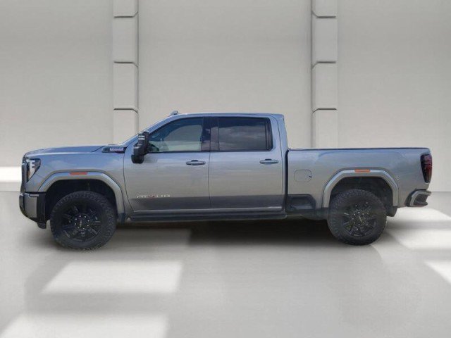 Used 2025 GMC Sierra 2500 AT4 w/ AT4 Premium Plus Package AWD/4WD image 4