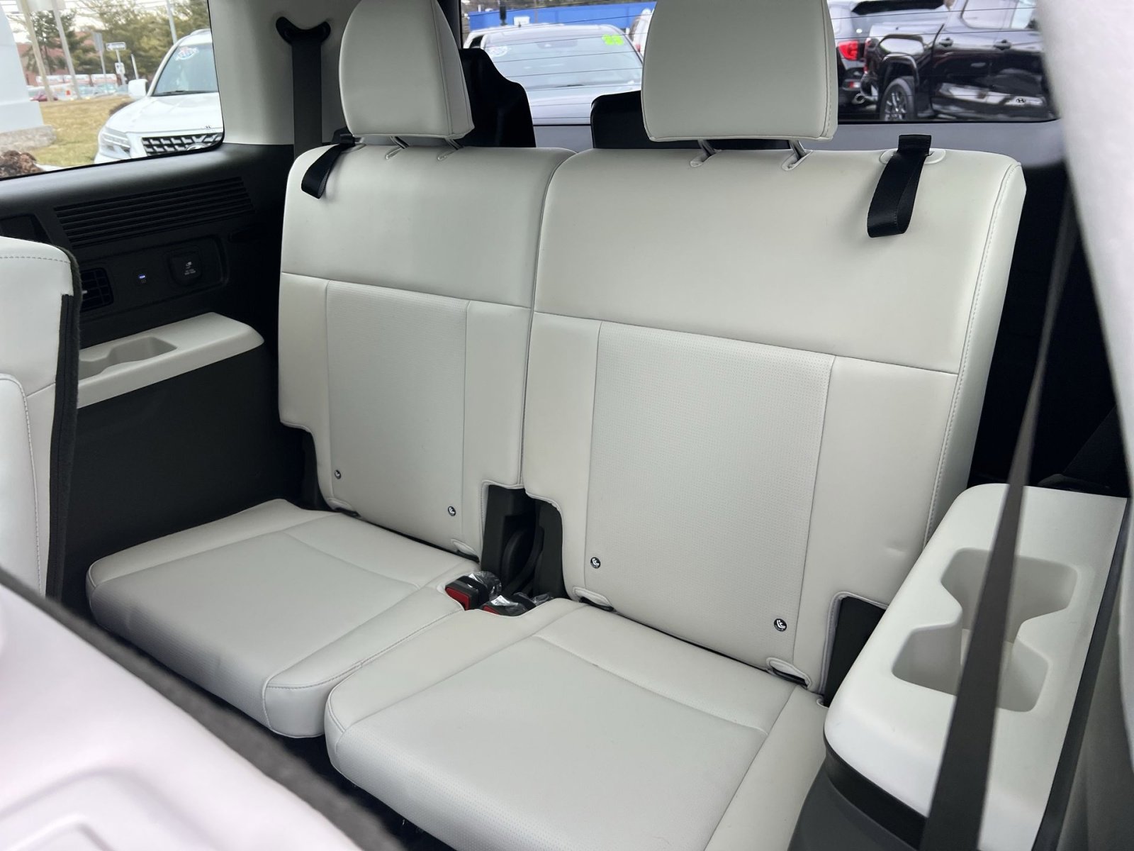 Used 2025 Hyundai Santa Fe Calligraphy image 26