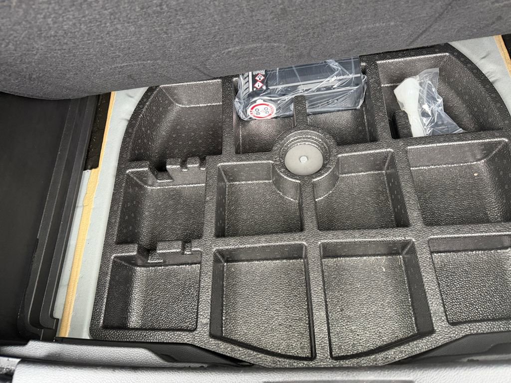 Certified 2020 Jeep Renegade Latitude w/ Cold Weather Group image 20