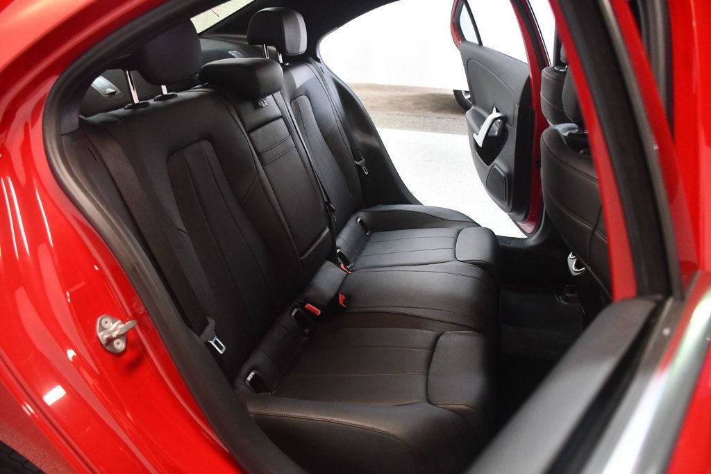 Used 2020 Mercedes-Benz A 220 image 38