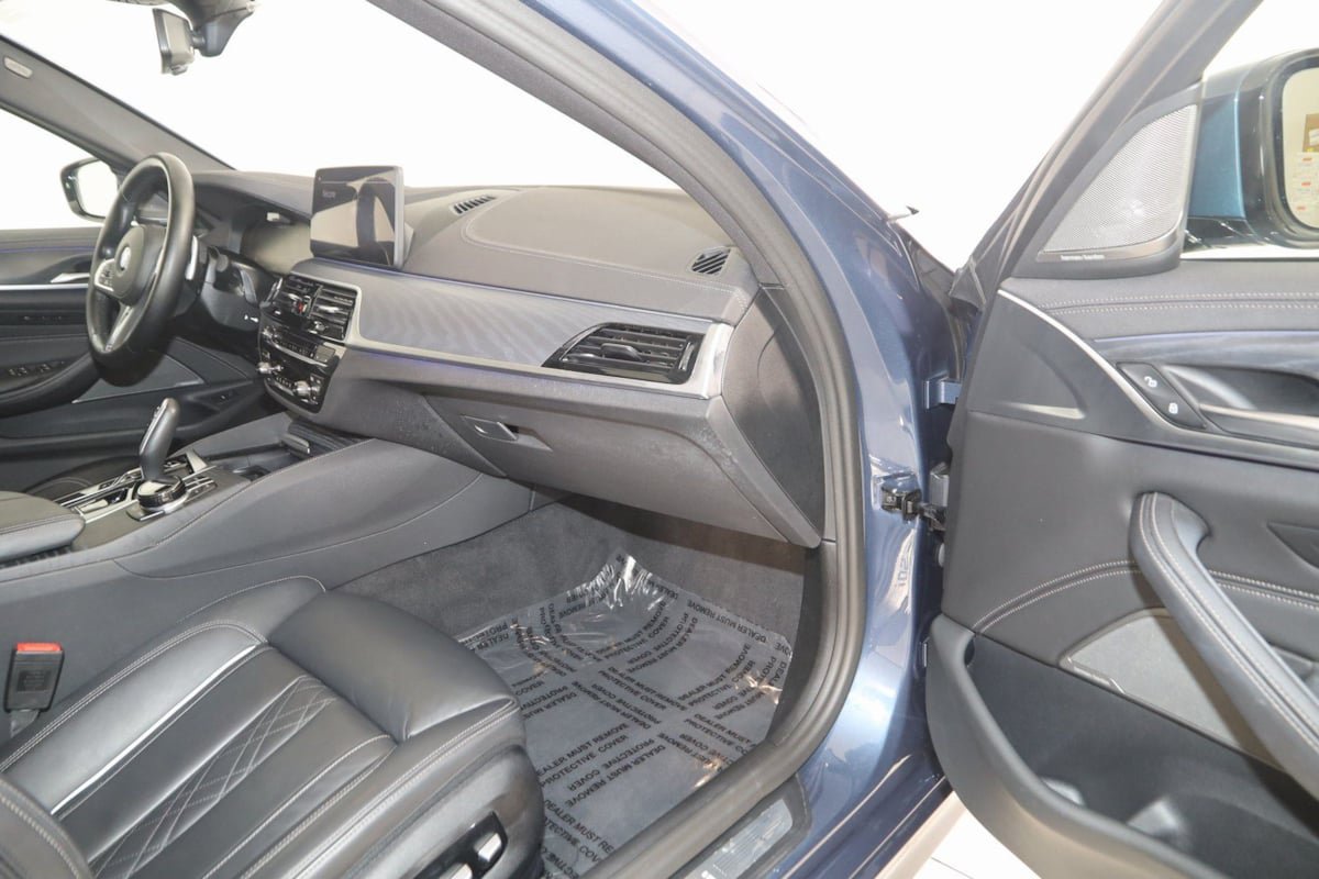 Used 2023 BMW M550i xDrive w/ Executive Package AWD/4WD image 55