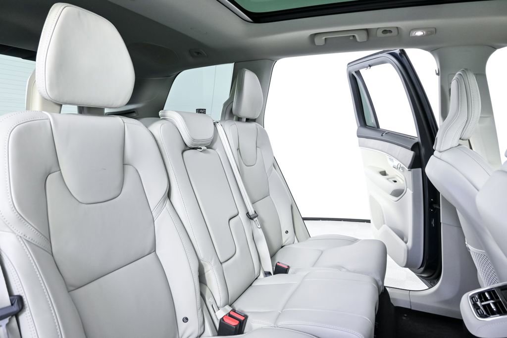 Certified 2026 Volvo XC90 B6 Ultra w/ Protection Package AWD/4WD image 25