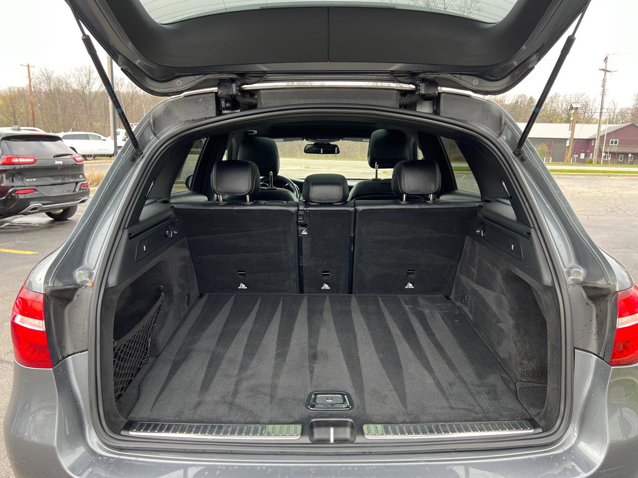 Used 2019 Mercedes-Benz GLC 300 4MATIC image 33