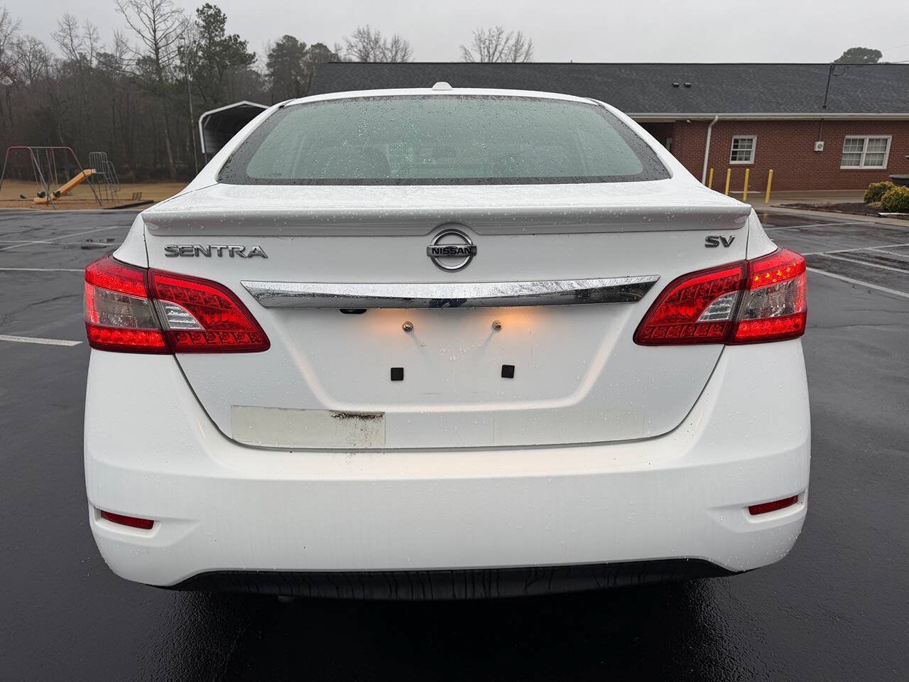 Used 2015 Nissan Sentra SV w/ Style Package FWD image 6