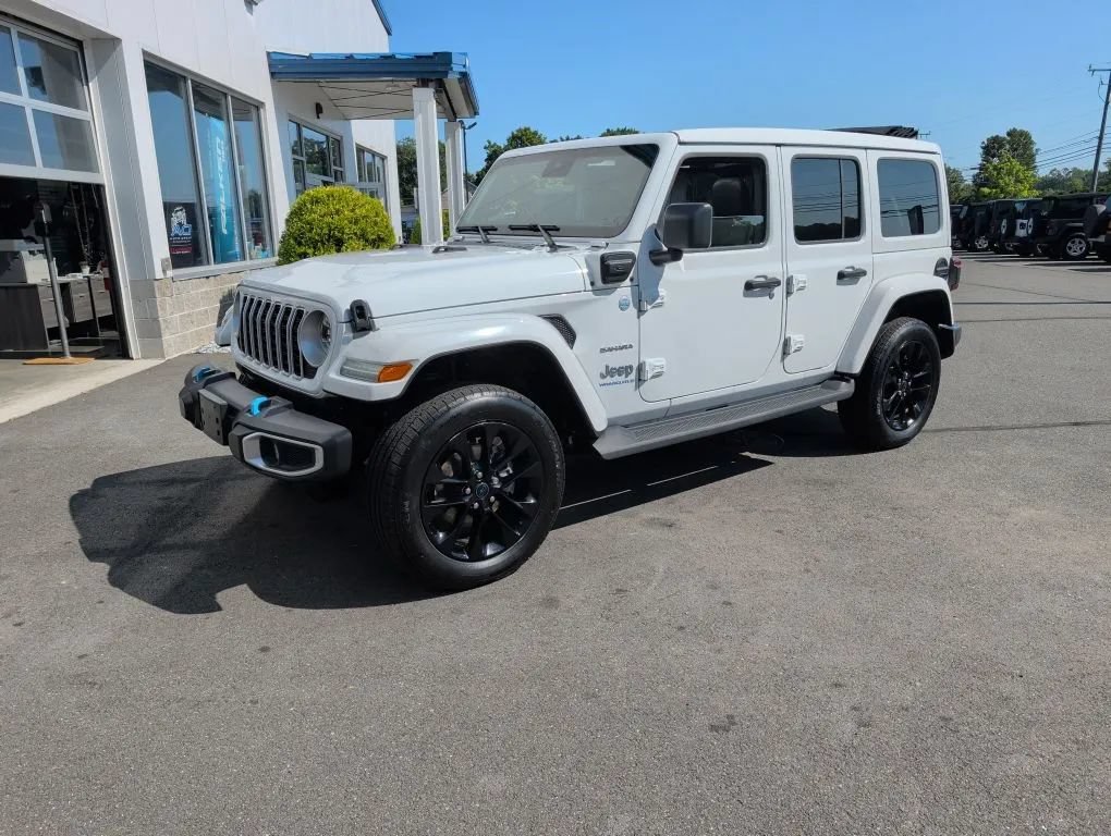 Used 2024 Jeep Wrangler Unlimited Sahara w/ Safety Group AWD/4WD video 1