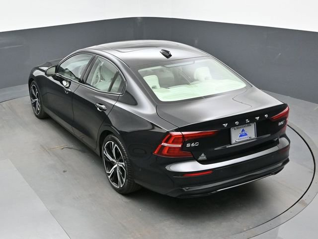 Used 2024 Volvo S60 B5 Plus image 44