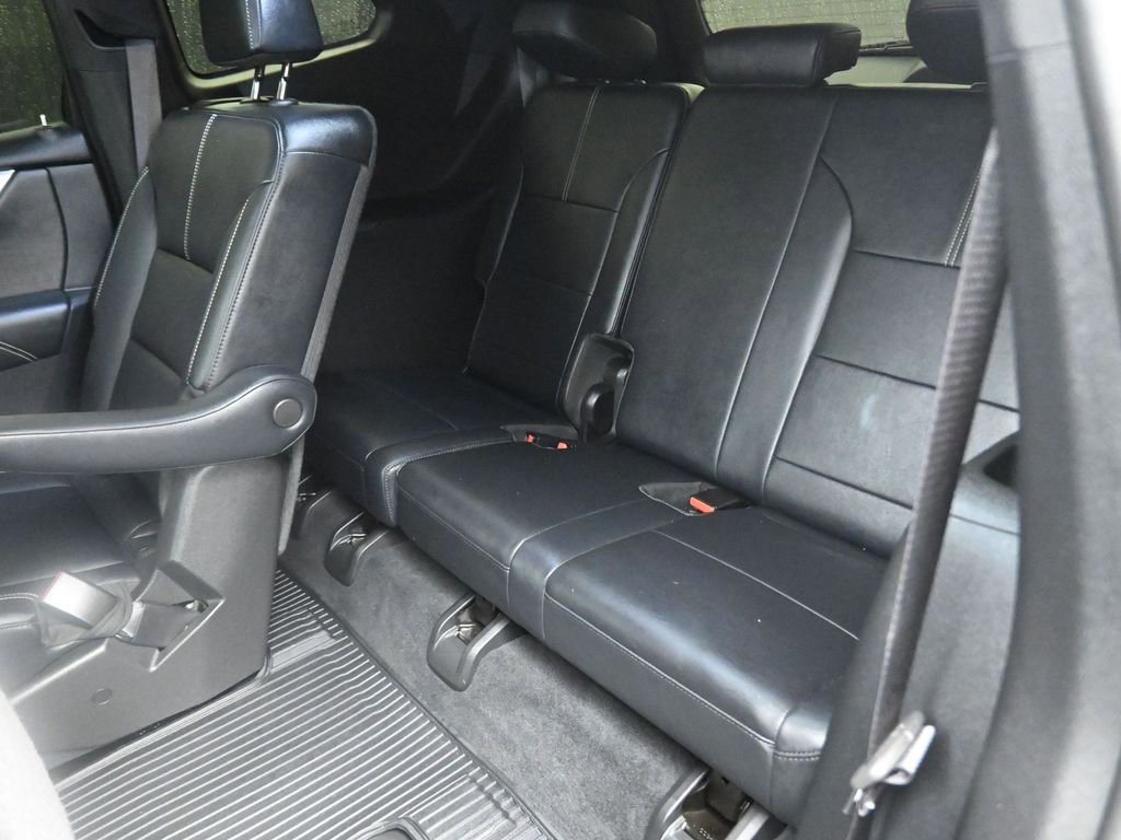 Used 2024 GMC Acadia Elevation w/ Black Edition image 12