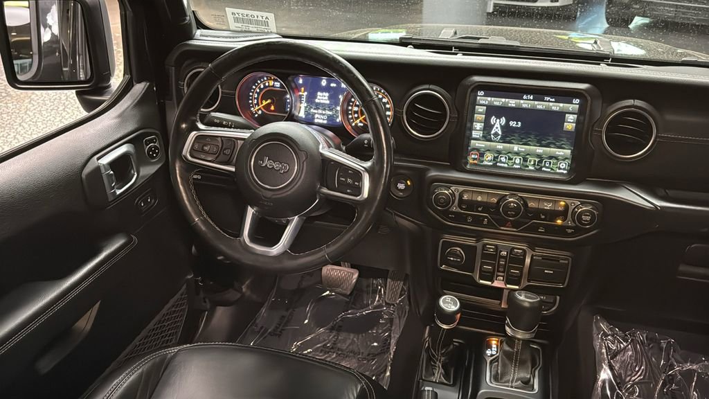 Used 2020 Jeep Gladiator Overland AWD/4WD image 12