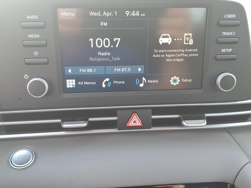 New 2026 Hyundai Elantra Sport FWD image 21
