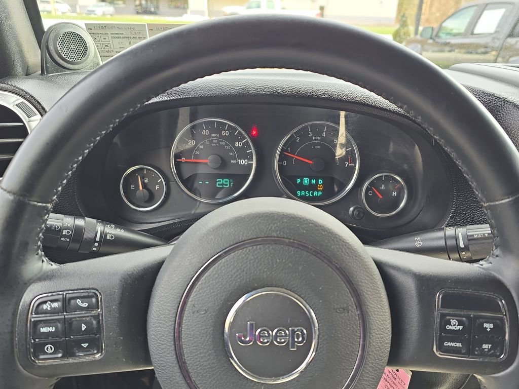 Used 2012 Jeep Wrangler Unlimited Sahara w/ Connectivity Group image 21