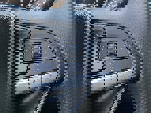 New 2025 Cadillac XT6 Luxury image 27