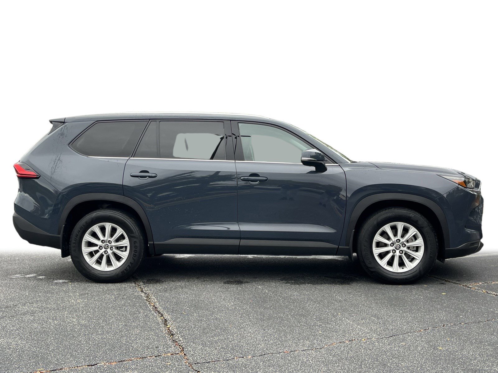 Used 2024 Toyota Grand Highlander XLE image 35
