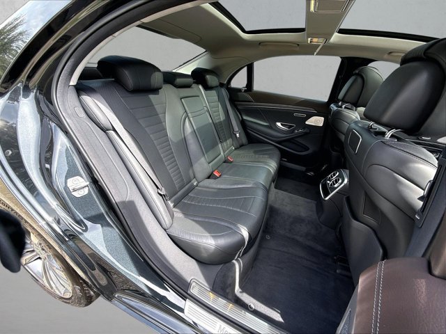 Used 2019 Mercedes-Benz S 560 4MATIC Sedan image 28
