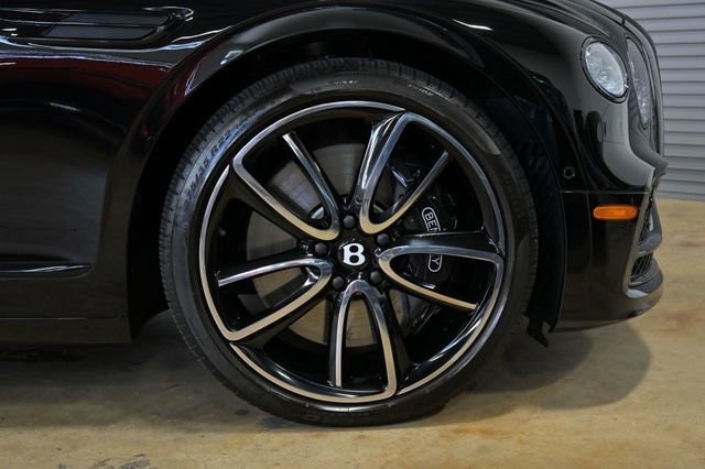 Used 2024 Bentley Flying Spur V8 image 15