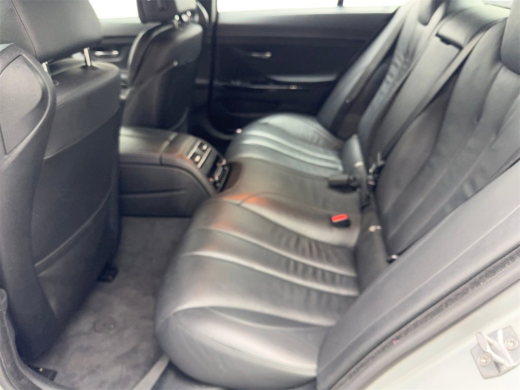 Used 2016 BMW 640i Gran Coupe w/ M Sport Edition image 32