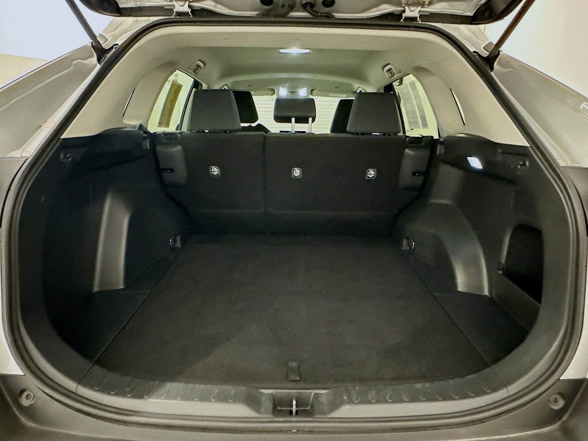 Used 2024 Toyota RAV4 LE image 30