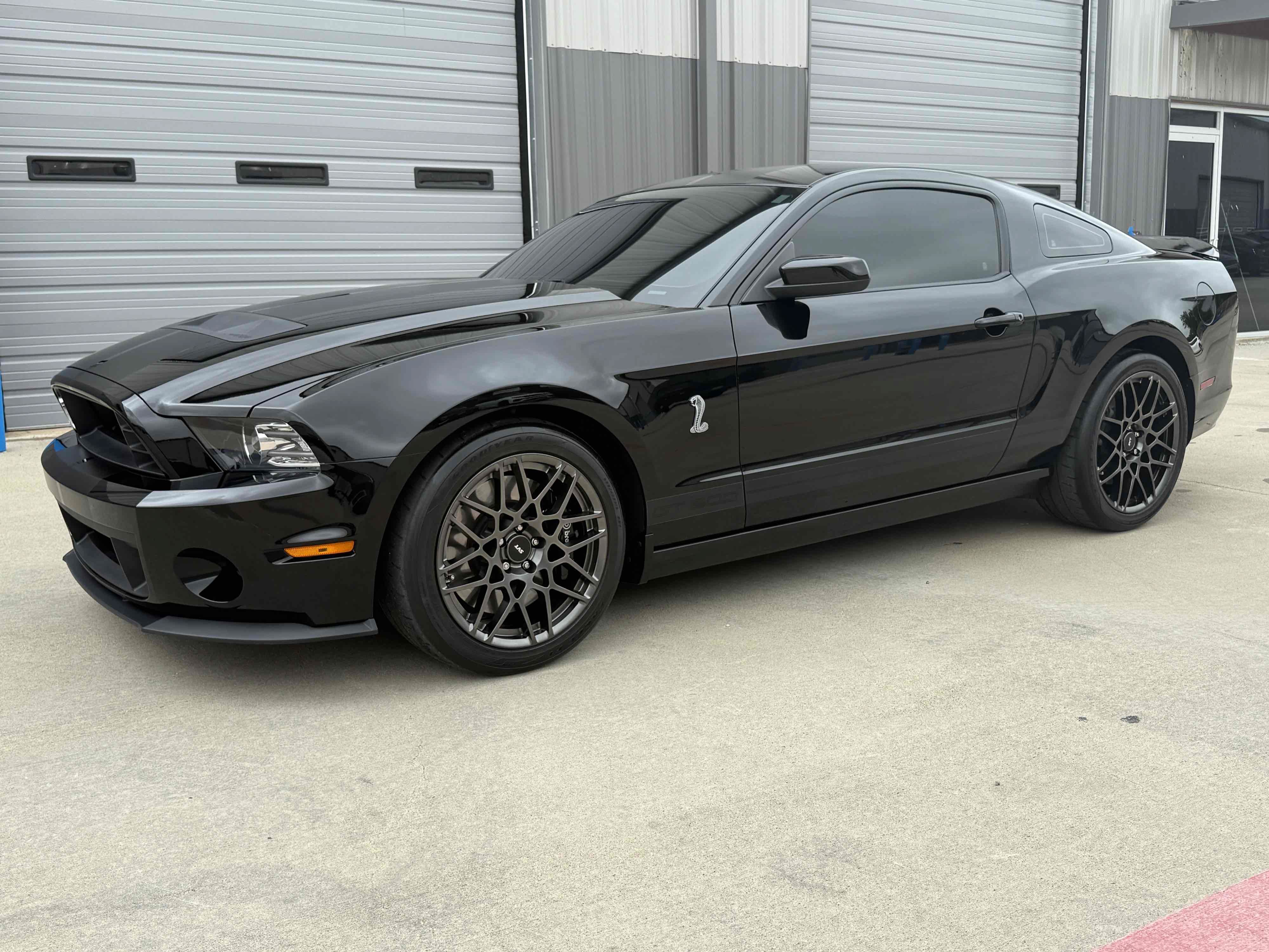 Used 2014 Ford Mustang Shelby GT500 w/ Equipment Group 821A RWD image 15