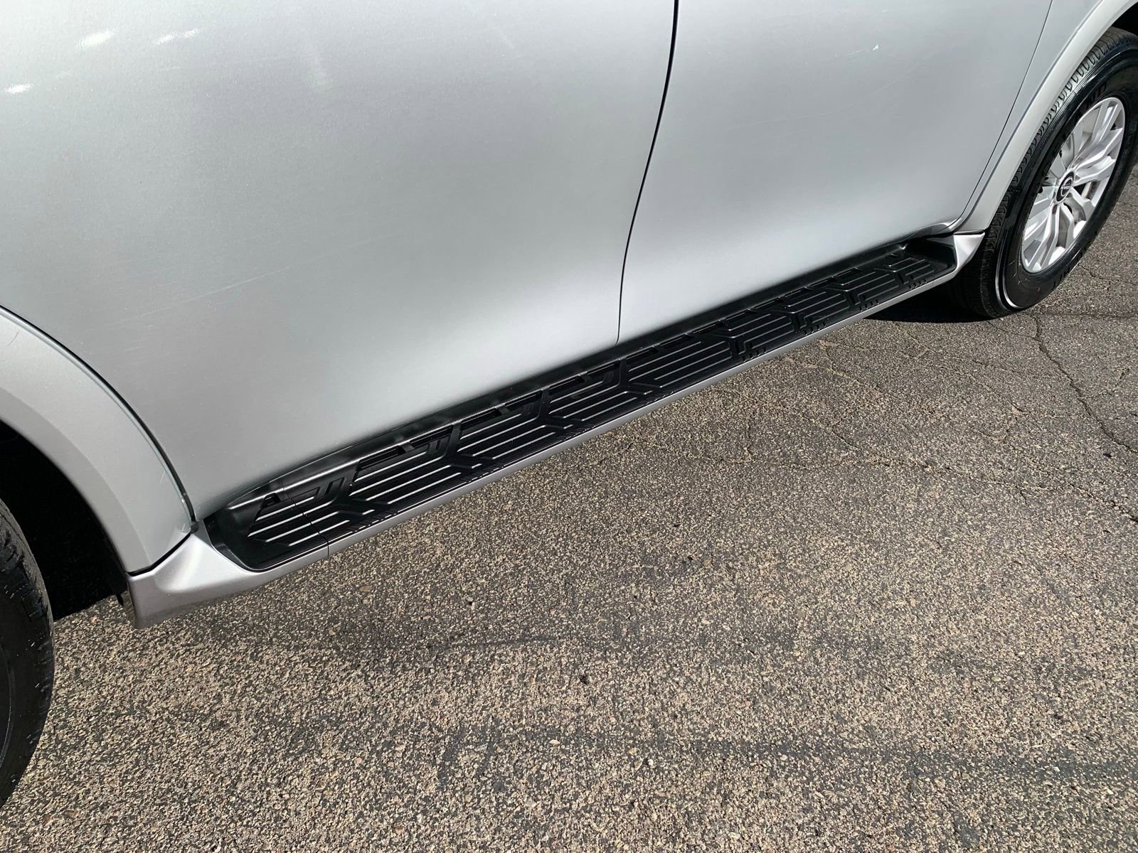 Used 2023 Nissan Armada SV image 5