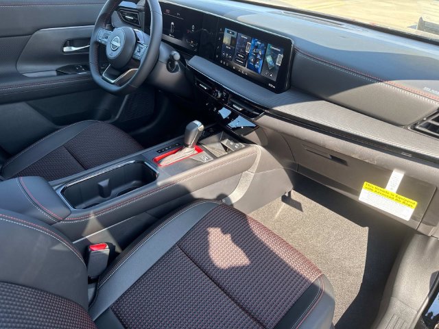 New 2027 Nissan Kicks SR FWD image 15