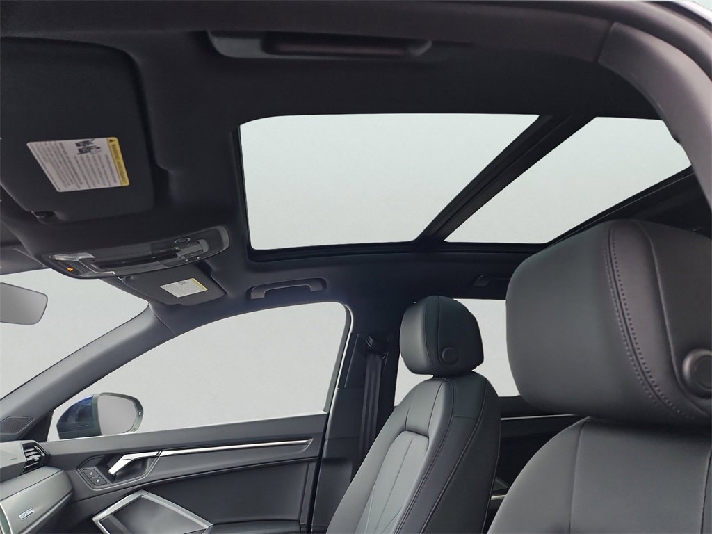 New 2025 Audi Q3 2.0T Premium image 8