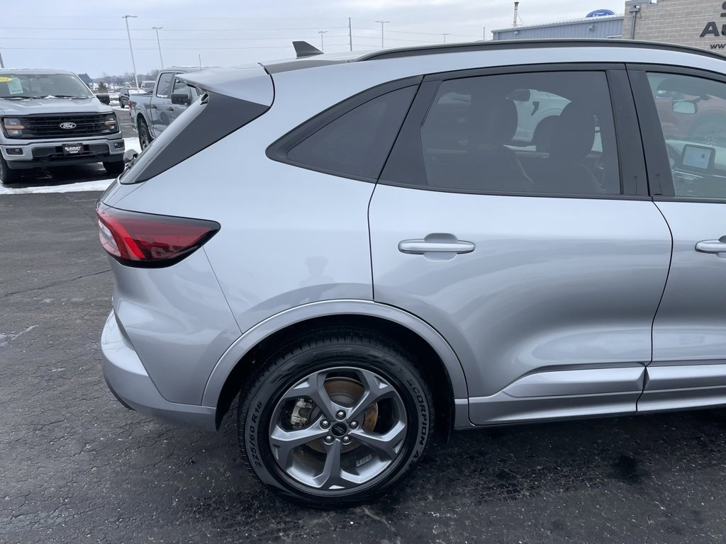 Used 2024 Ford Escape ST-Line image 32