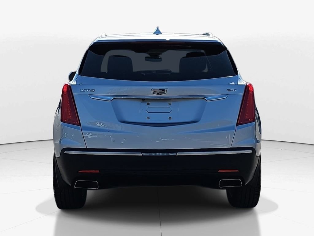 Used 2017 Cadillac XT5 Luxury w/ Driver Awareness Package image 6