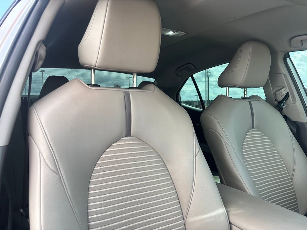 Used 2023 Toyota Camry SE image 25