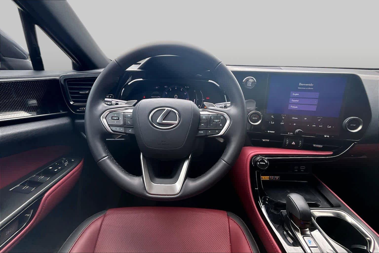 Used 2025 Lexus NX 250 FWD w/ Accessory Package (Z2) image 6