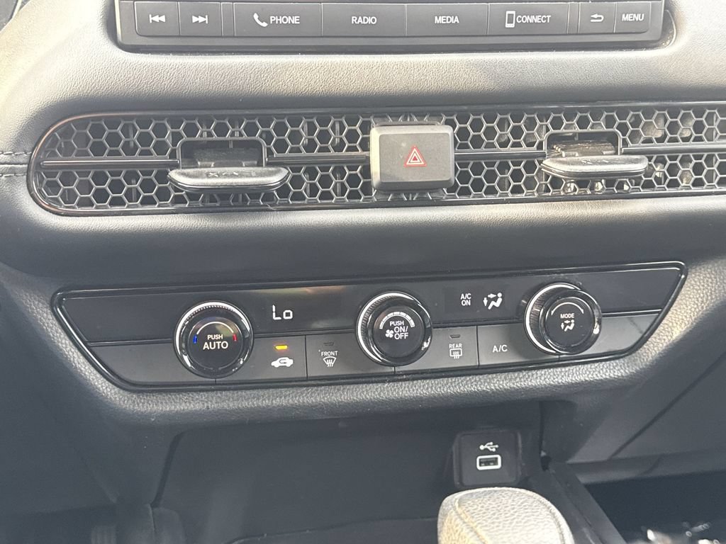 Used 2023 Honda HR-V LX image 16