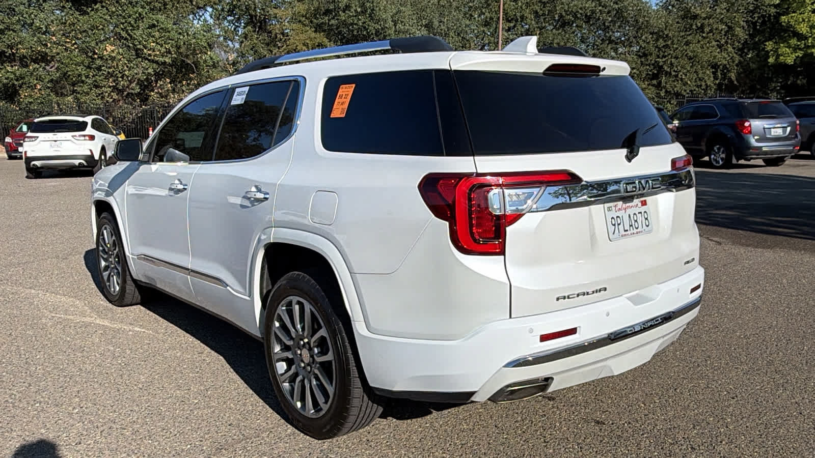 Used 2021 GMC Acadia Denali w/ Denali Ultimate Package AWD/4WD image 7