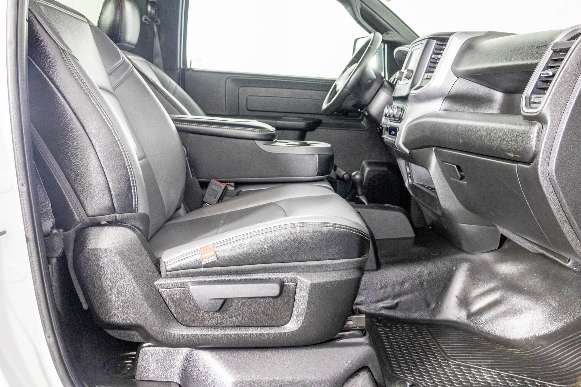 Used 2024 RAM 2500 Tradesman AWD/4WD image 33
