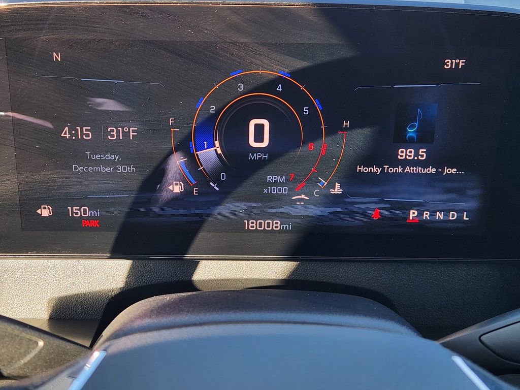 Used 2025 Chevrolet Traverse LT image 17