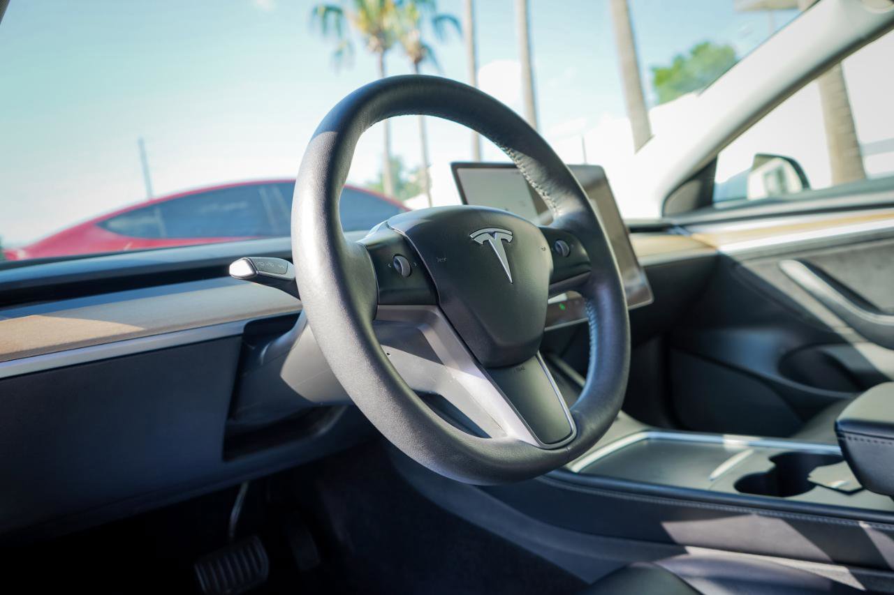 Used 2021 Tesla Model 3 Long Range AWD/4WD image 9