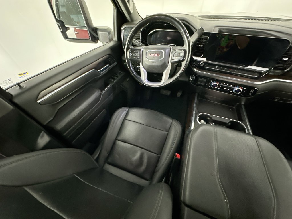 Used 2024 GMC Sierra 3500 SLT w/ SLT Convenience Package AWD/4WD image 9