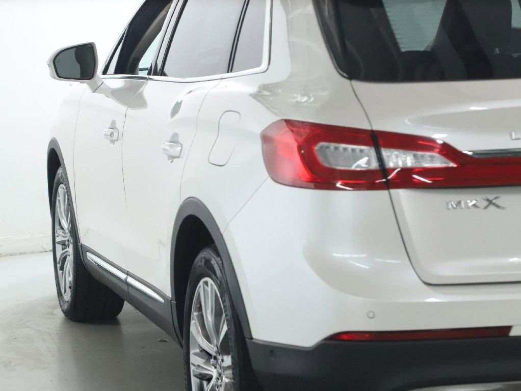 Used 2017 Lincoln MKX Reserve w/ Driver Assistance Package AWD/4WD image 43