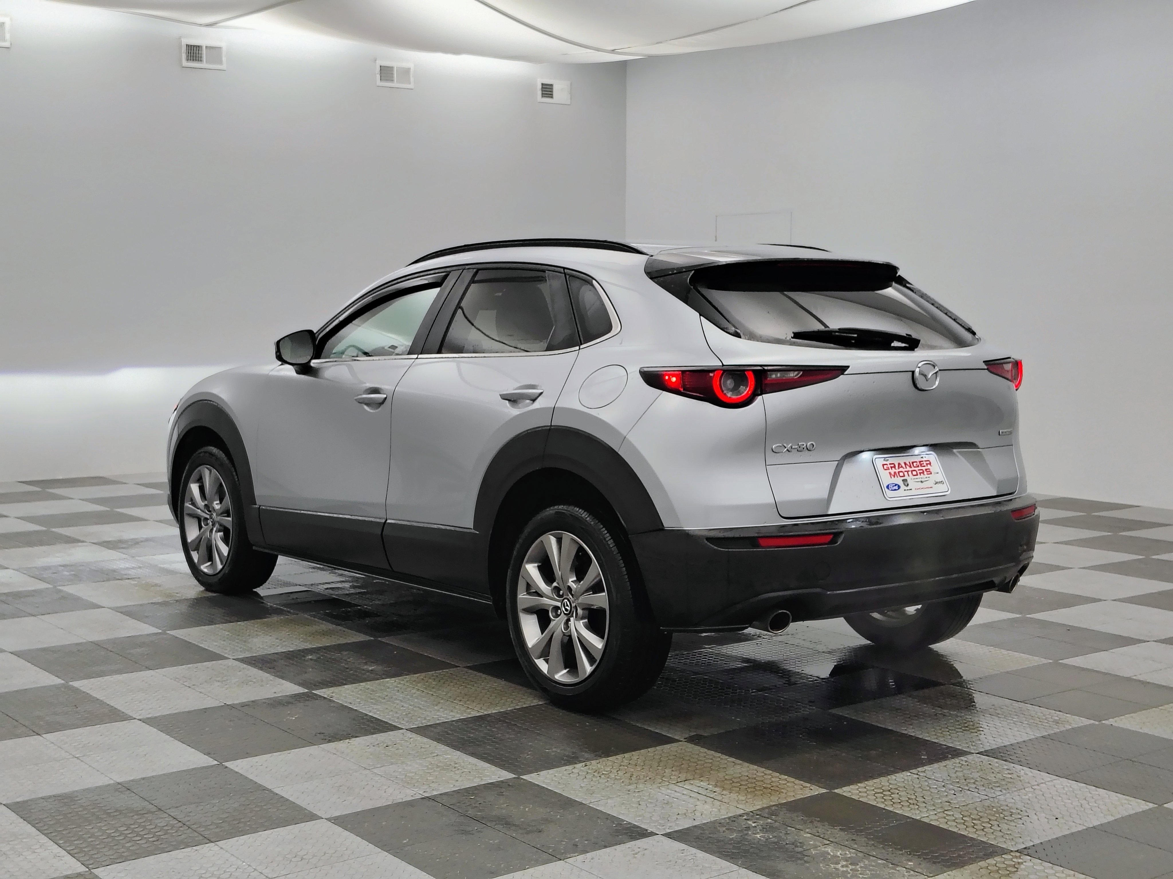 Used 2020 MAZDA CX-30 FWD w/ Select Package image 8