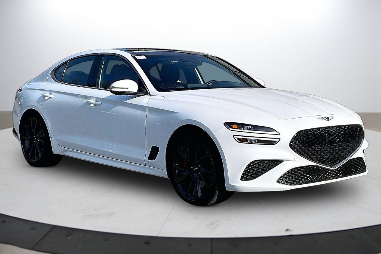 Used 2023 Genesis G70 3.3T w/ Sport Prestige Package image 2