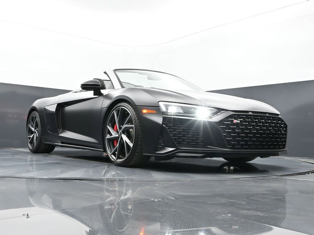 Used 2021 Audi R8 V10 w/ Premium Package image 46