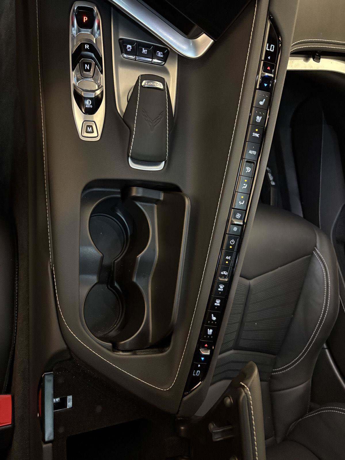 Used 2022 Chevrolet Corvette Stingray Preferred Cpe w/ Z51 Performance Package RWD image 27
