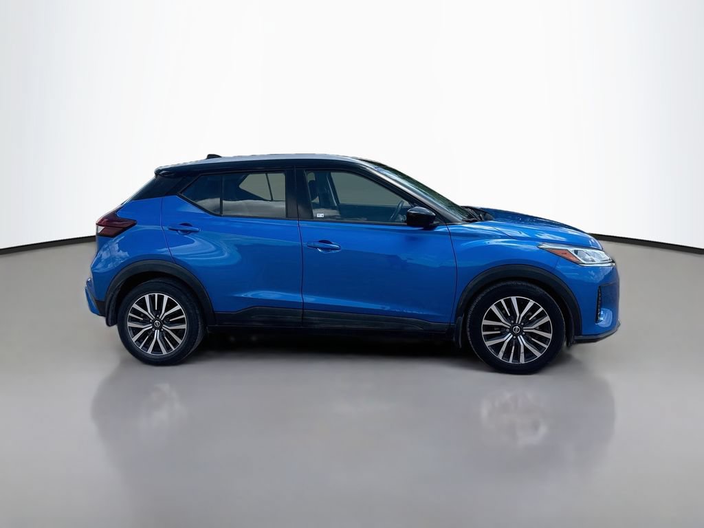 Used 2021 Nissan Kicks SV FWD image 9