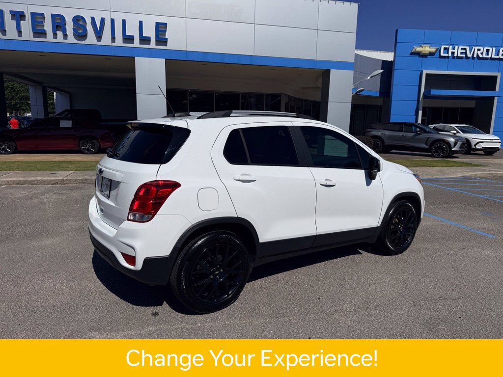 Used 2022 Chevrolet Trax LT w/ Sport Edition FWD image 21