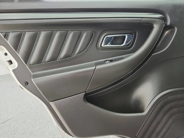 Used 2018 Ford Taurus SHO AWD/4WD image 22